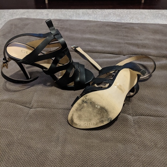 Guess heels - Picture 3 of 3